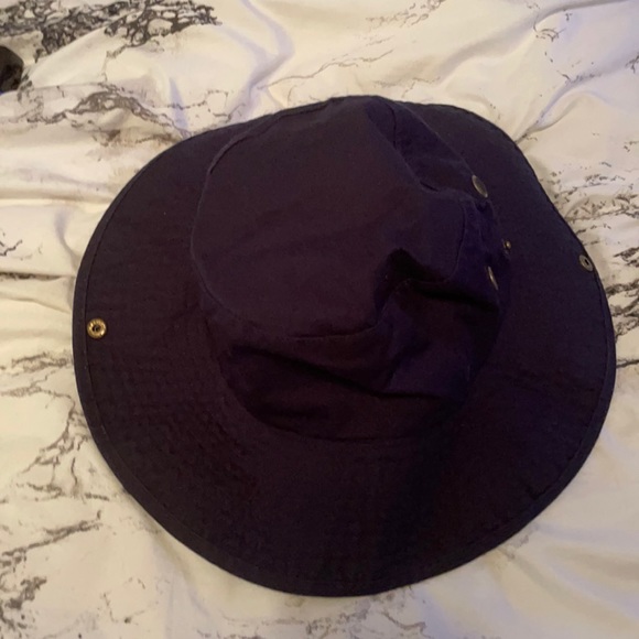 Bucket hat - Picture 1 of 2